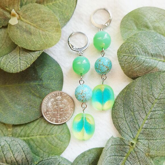 Turquoise Howlite Dangle Earrings, Funky Retro Stone Earrings, Vibrant Artsy - Picture 3 of 7